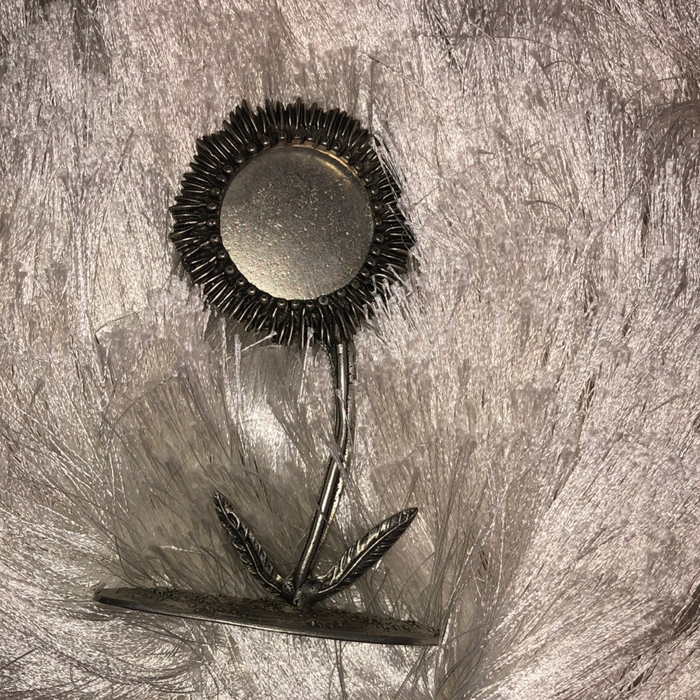 Flower mini desk pic holder